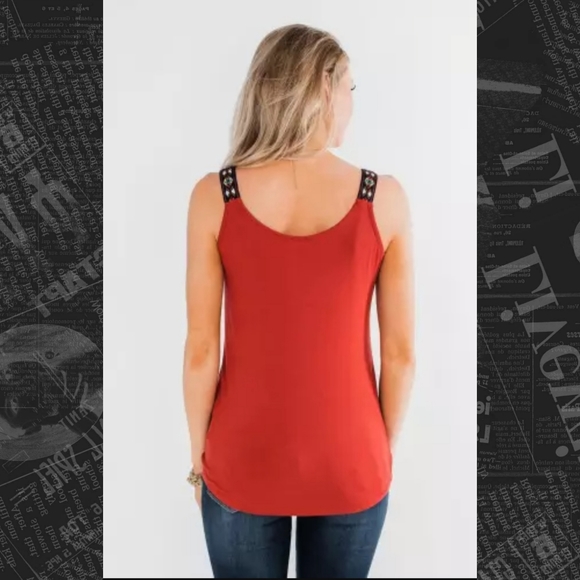 ‼️CLEARANCE PRICE FIRM‼️Red/Orange Twist Tank🔥 - Picture 2 of 6